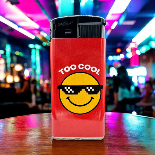 TOO COOL – Meme Smiley Feuerzeug